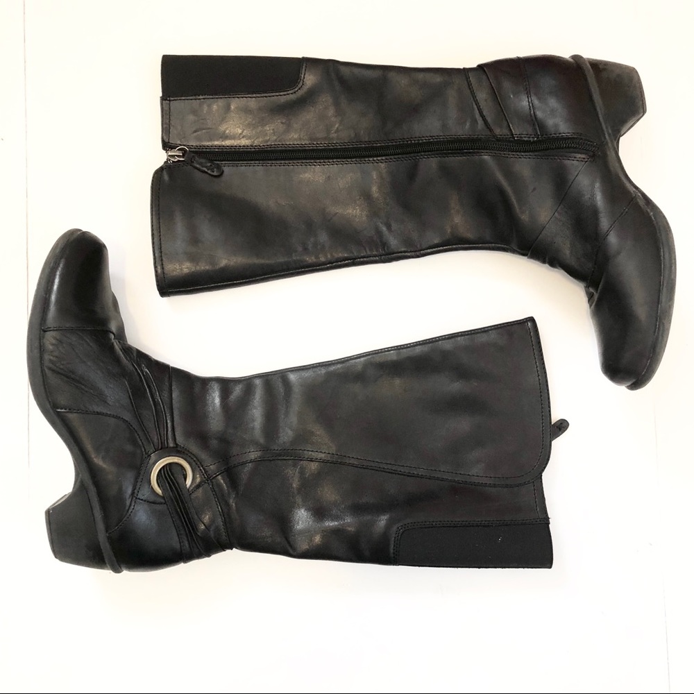 Black heel Clark boots